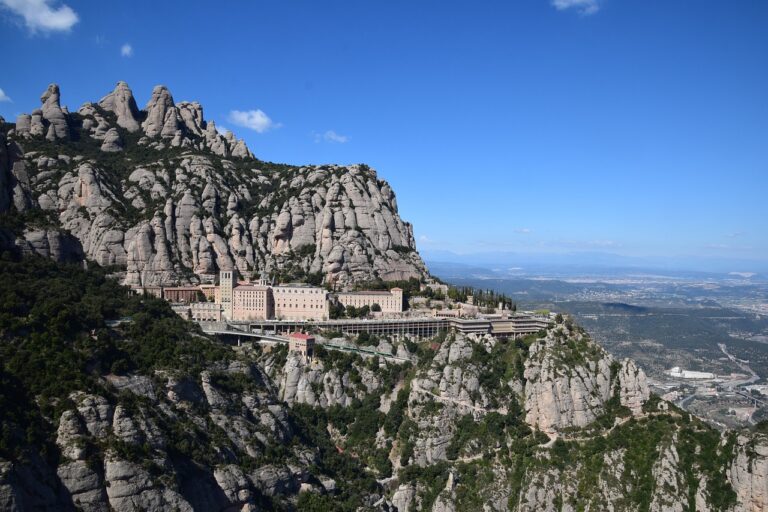 Montserrat Hiking