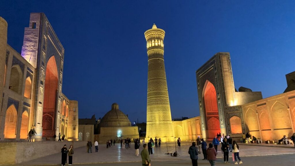 Kalon Minaret looking beautiful all lit up at night