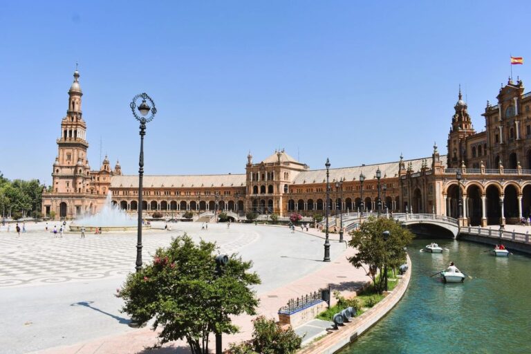 Is Seville worth visiting - Plaza de Espana