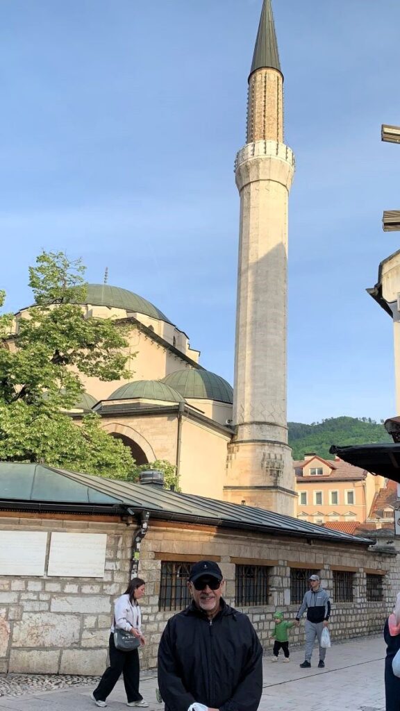 Sarajevo Gazi Husrev Beg Mosque Sarajevo Gazi Husrev-Beg Mosque behind me