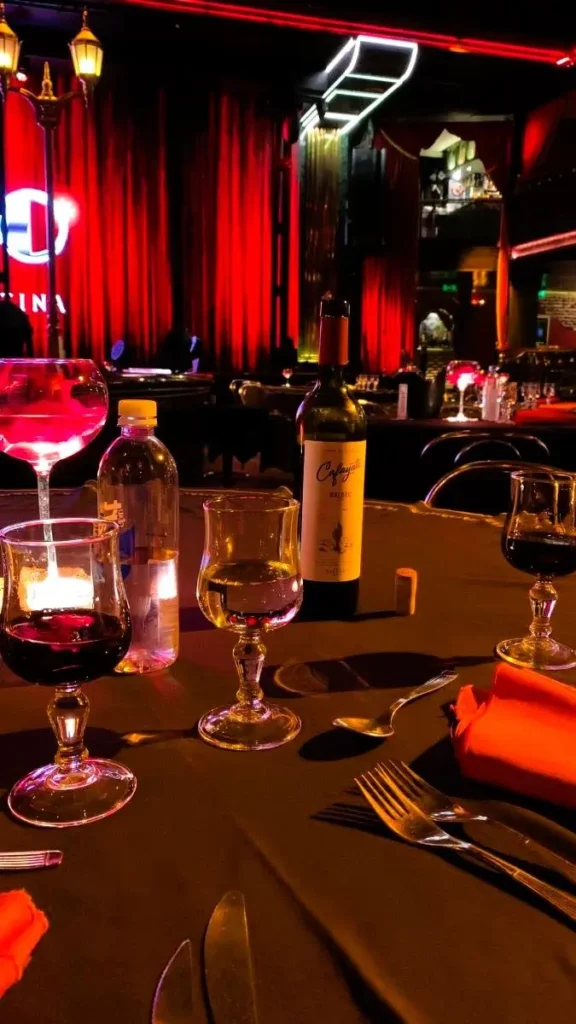 Senor Tango wine Best tango shows in buenos Aires - Senor Tango - wine with dinner