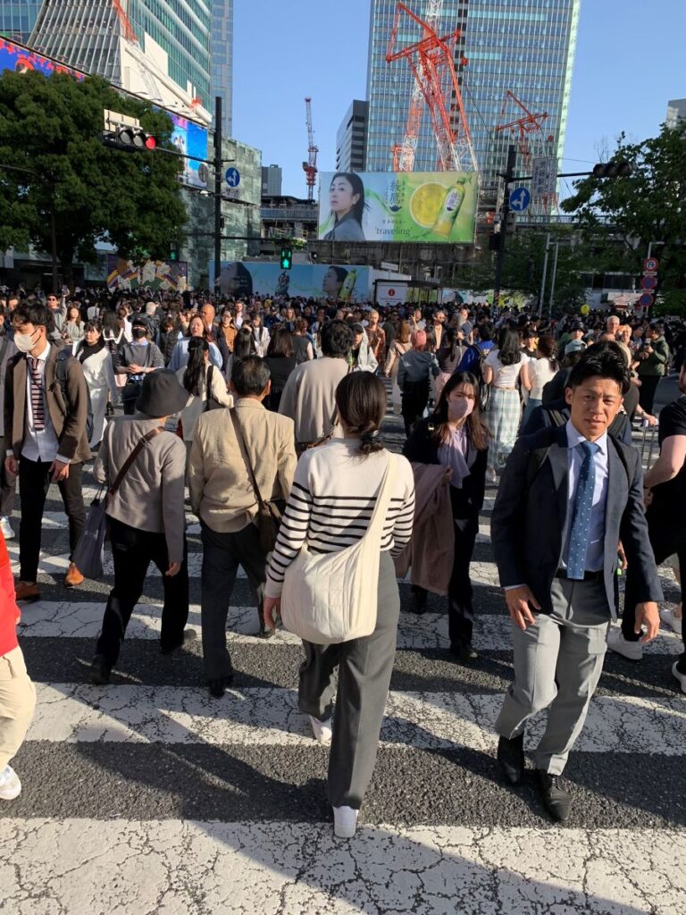 Tokyo Shibuya Crossing Tokyo vs Osaka which is better - the very busy Shibuya Crossing in Tokyo